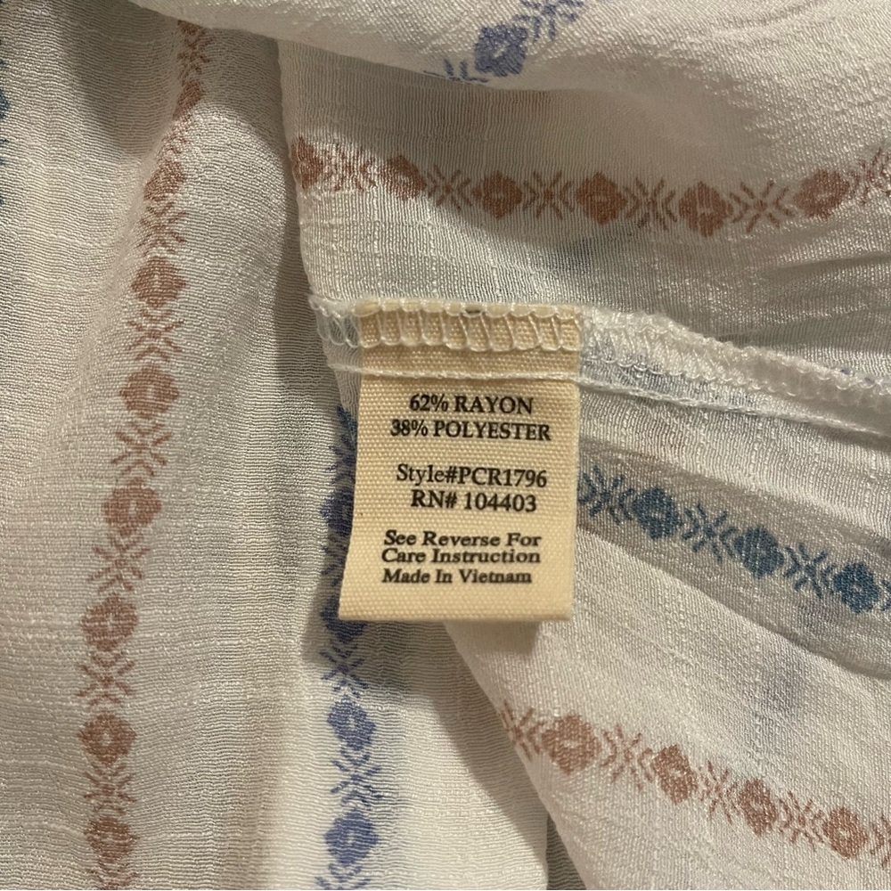 Perch Womens Top Plus Size 1XL Blue Floral Striped Lightweight V Neck Blouse - Picture 9 of 10